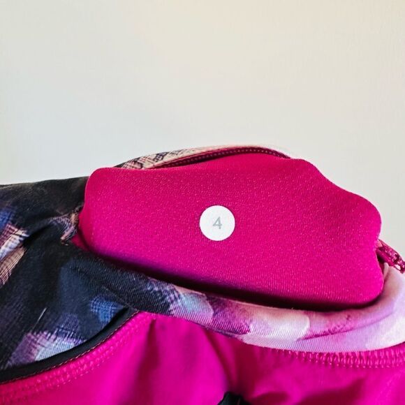 Lululemon Run Speed Short Pink 4-way Stretch Raspberry Blooming Pixie SIZE 4 - Picture 4 of 4